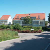 MFH + EFH Oberwil Fassade Süd Zufahrt