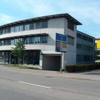 Schulgebäude Muttenz Ansicht Strasse